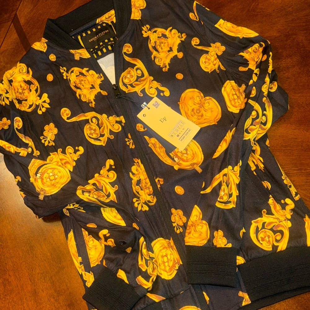 Lightweight jacket - Picture 1 of 4